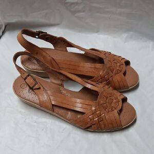 Coasters Women's Tan Leather Huarache Shoes Size 7.5 Preowned